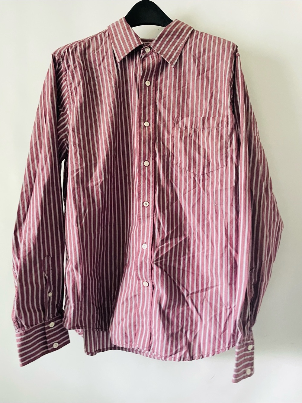 NWT Aeropostale Men’s Vertical Stripe Dress Shirt in Burgundy and White Size L
